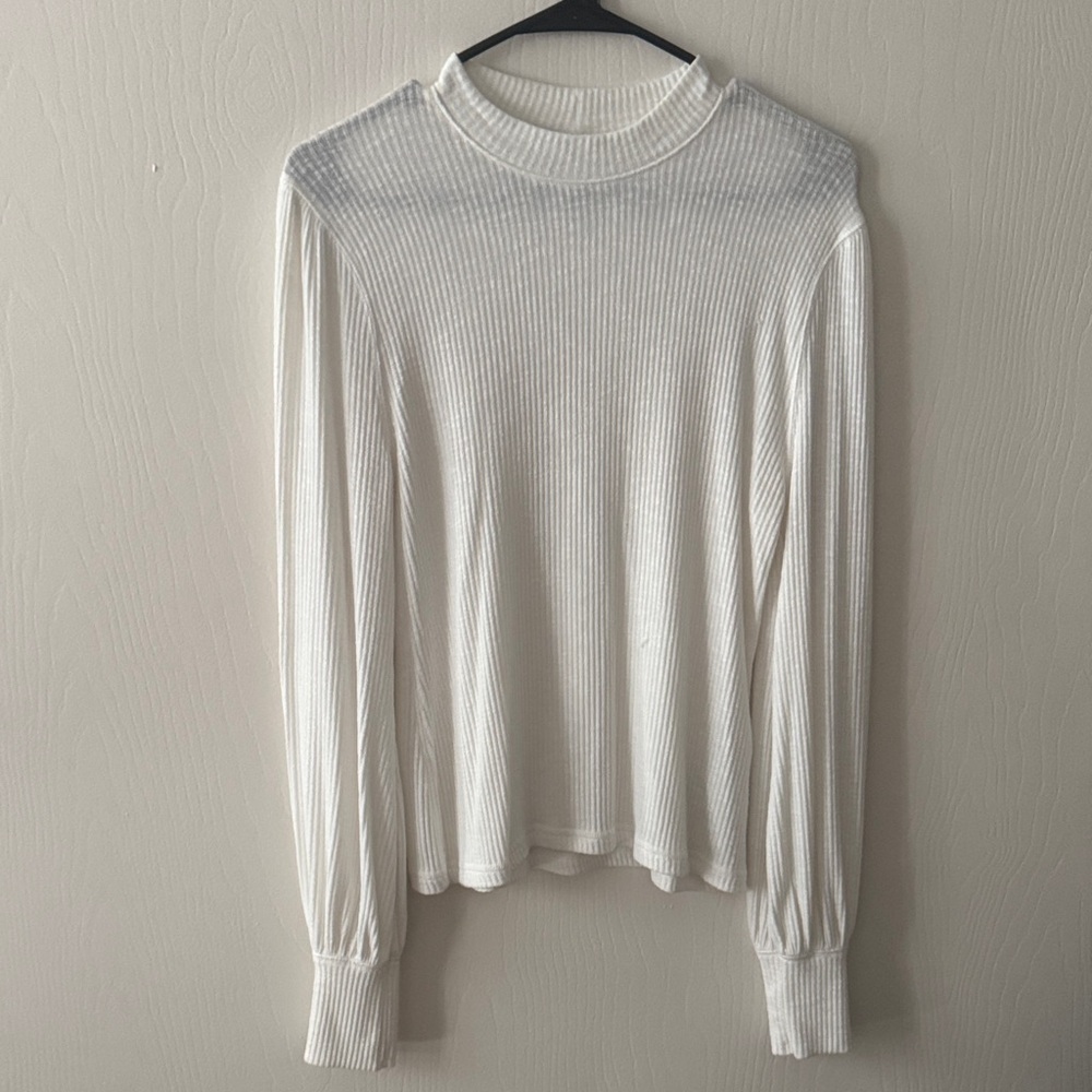 Abercrombie & Fitch White Ribbed Long Sleeve Top